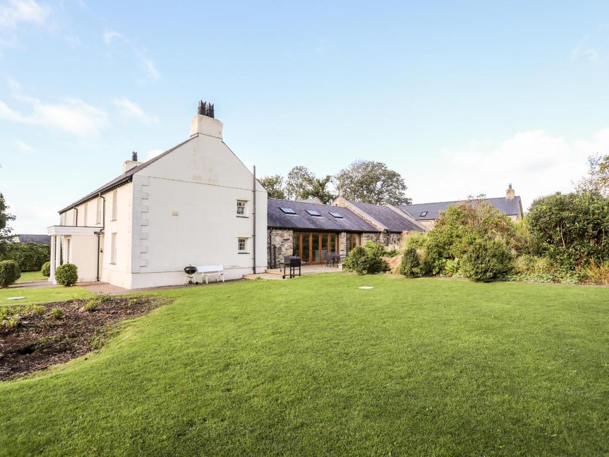 Clynnog House Villa Dwyran Exterior photo