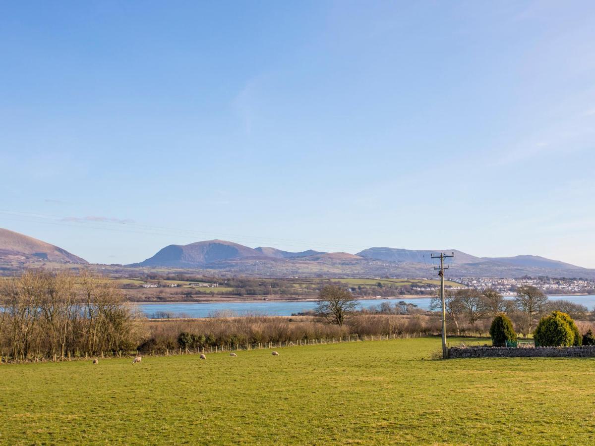 Clynnog House Villa Dwyran Exterior photo